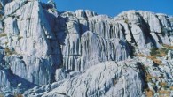 La Grotta del Vento si trova nel nord della Toscana, in Garfagnana, al centro del Parco delle Alpi Apuane, in una zona ricca di spettacolari quanto interessanti fenomeni carsici. Qui gli agenti atmosferici incessantemente scavano, scolpiscono e modellano le rocce calcaree, dando origine a maestose sculture naturali, come il massiccio […]